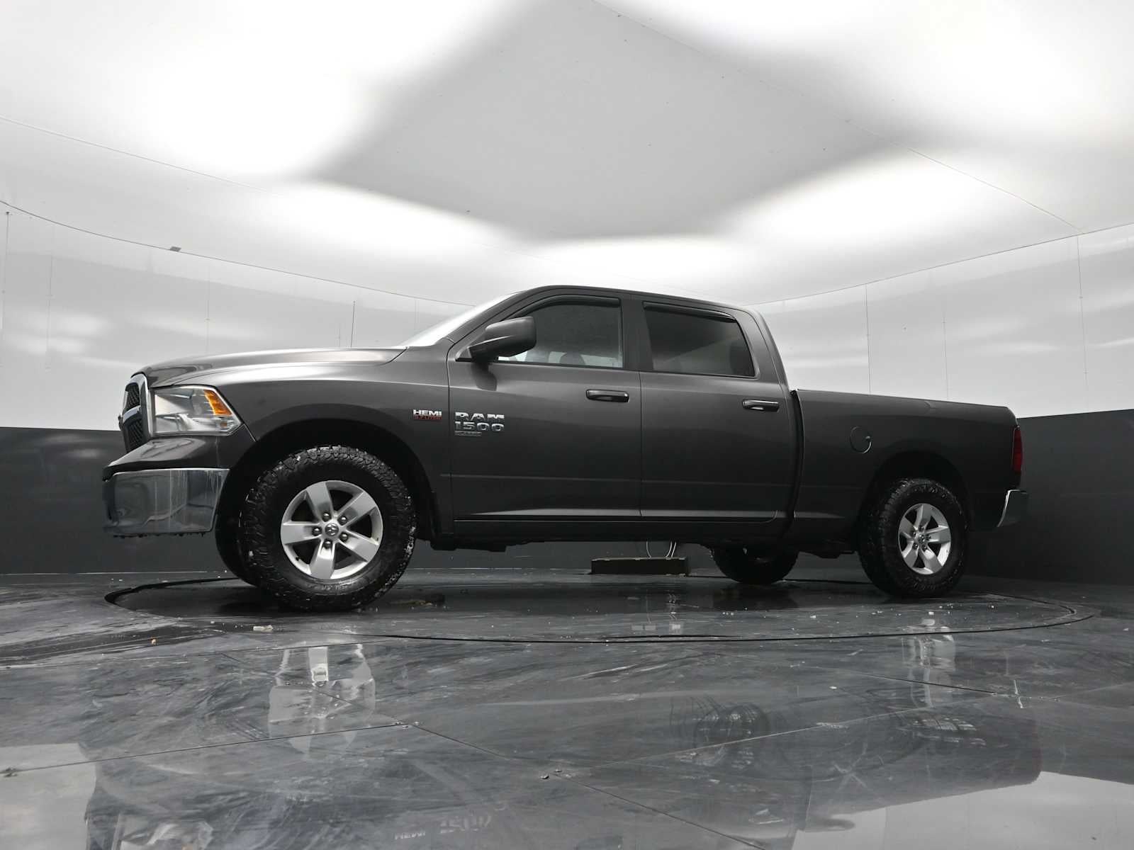2021 RAM 1500 Classic SLT
