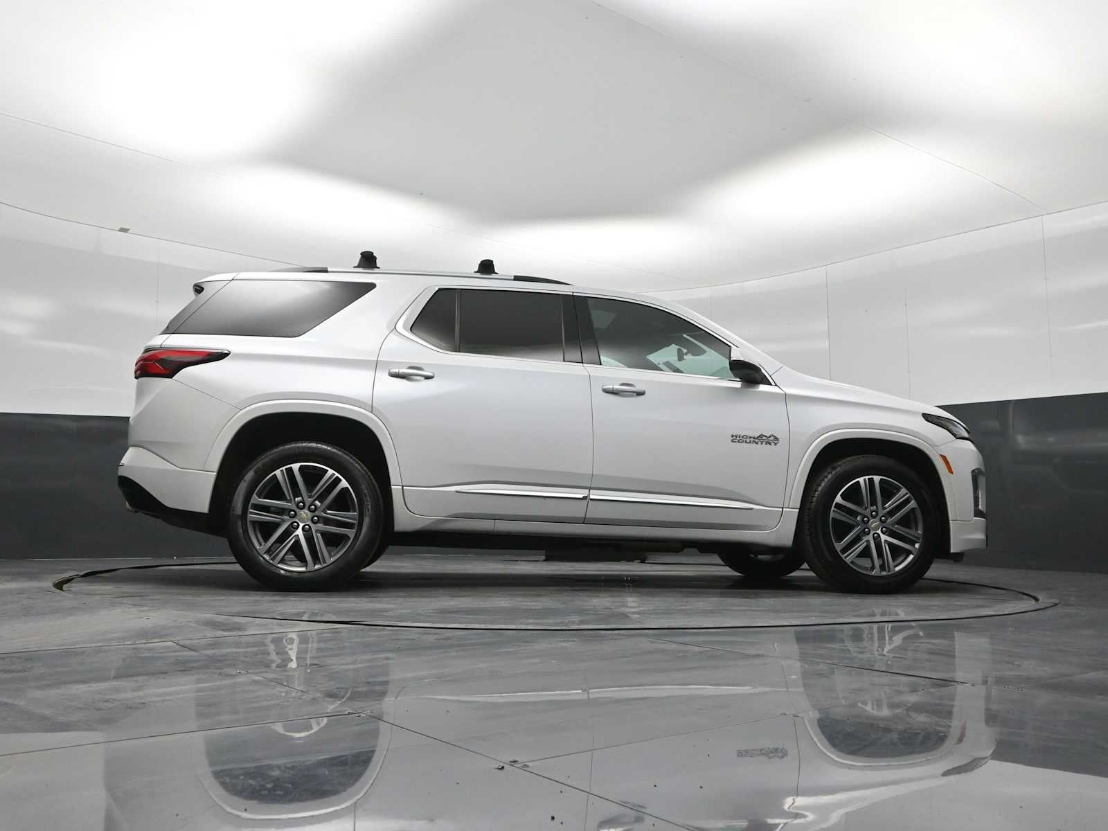 2023 Chevrolet Traverse High Country