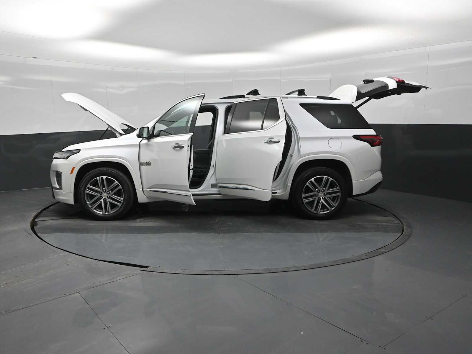 2023 Chevrolet Traverse High Country