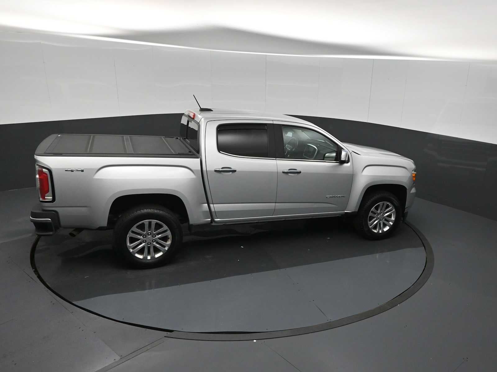 2018 GMC Canyon 4WD SLT
