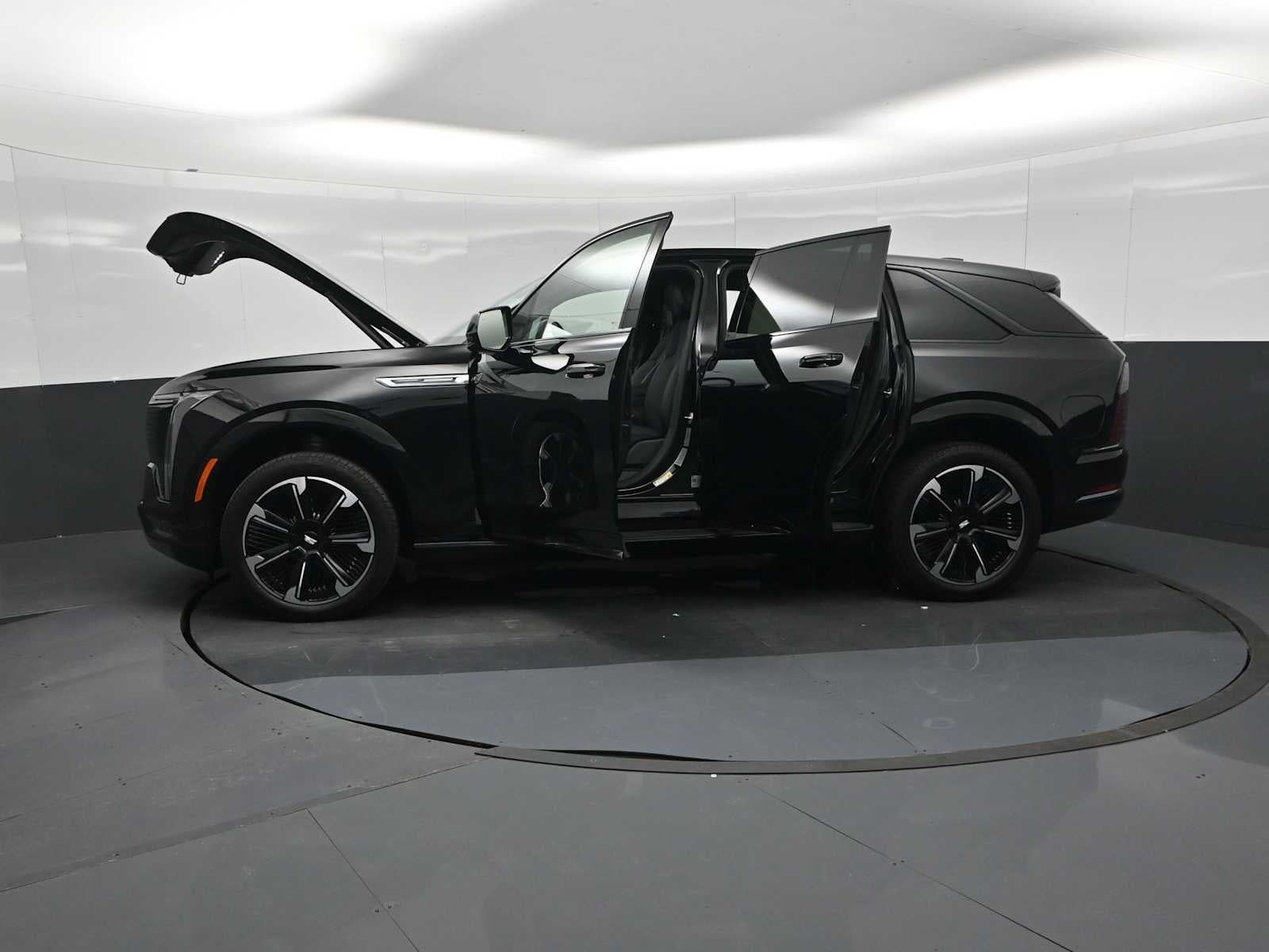 2025 Cadillac ESCALADE IQ Sport 1