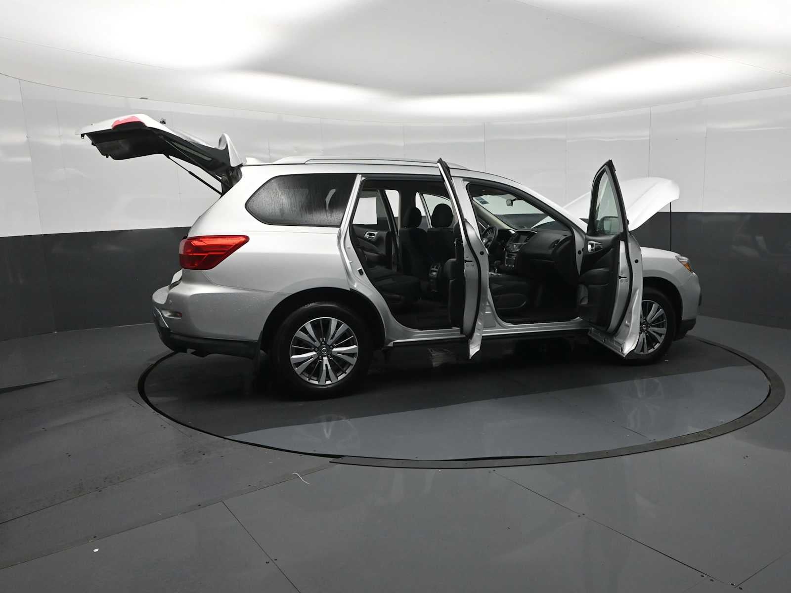 2019 Nissan Pathfinder S