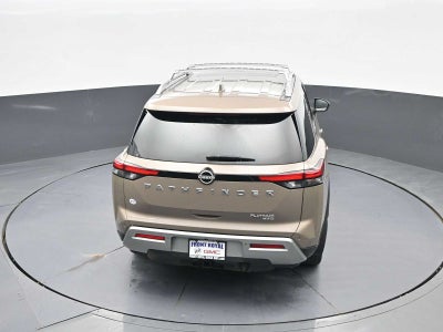 2023 Nissan Pathfinder Platinum
