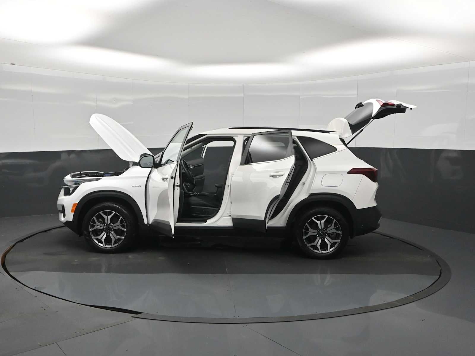 2023 Kia Seltos EX