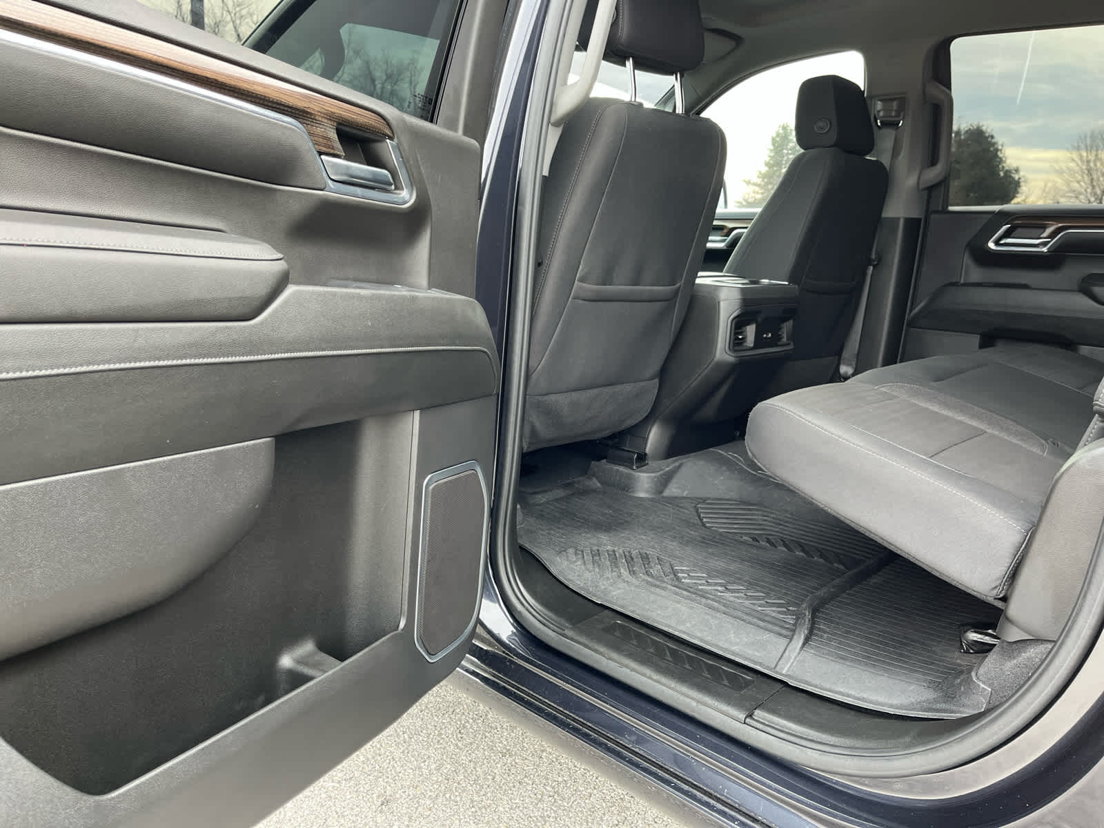 2024 Chevrolet Silverado 1500 4WD Crew Cab Standard Bed LT