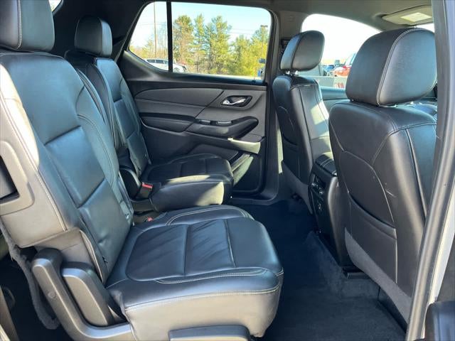 2022 Chevrolet Traverse AWD LT Leather