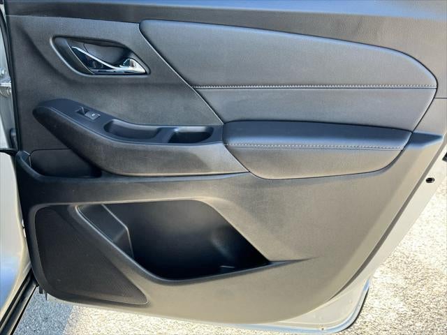 2022 Chevrolet Traverse AWD LT Leather