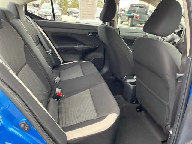 2021 Nissan Versa SV Xtronic CVT