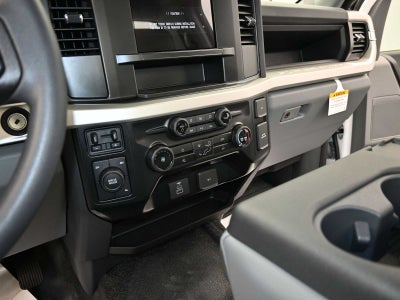 2023 Ford Super Duty F-550 DRW XL