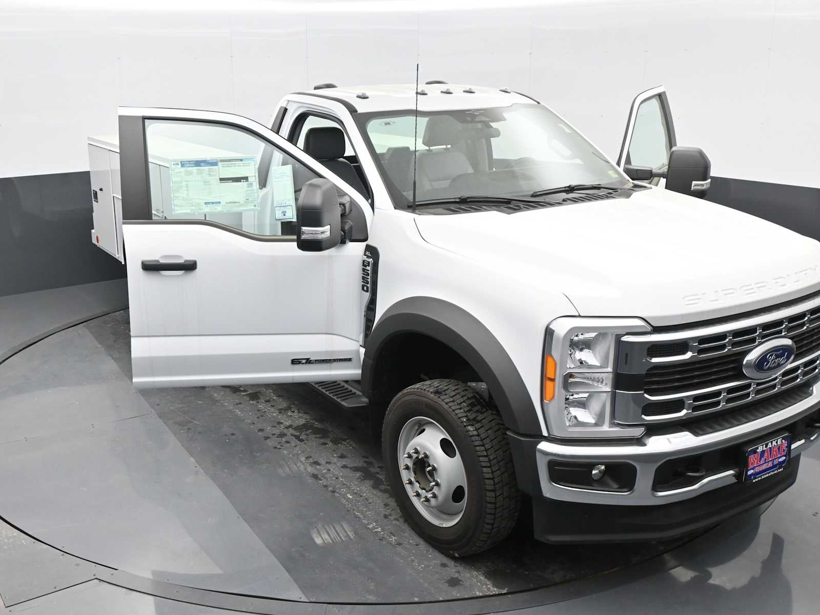 2023 Ford Super Duty F-550 DRW XL
