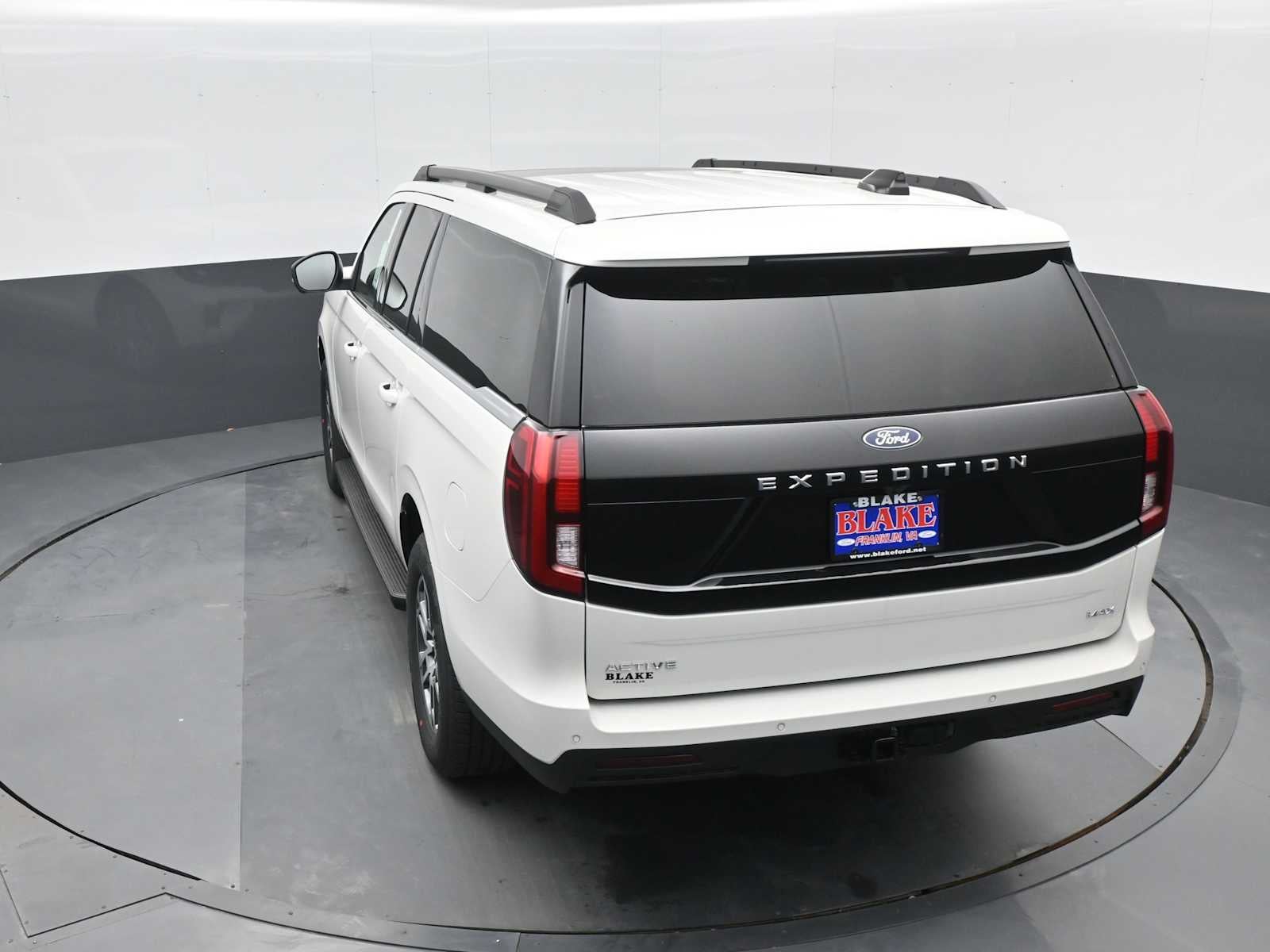 2026 Ford Expedition Max Active