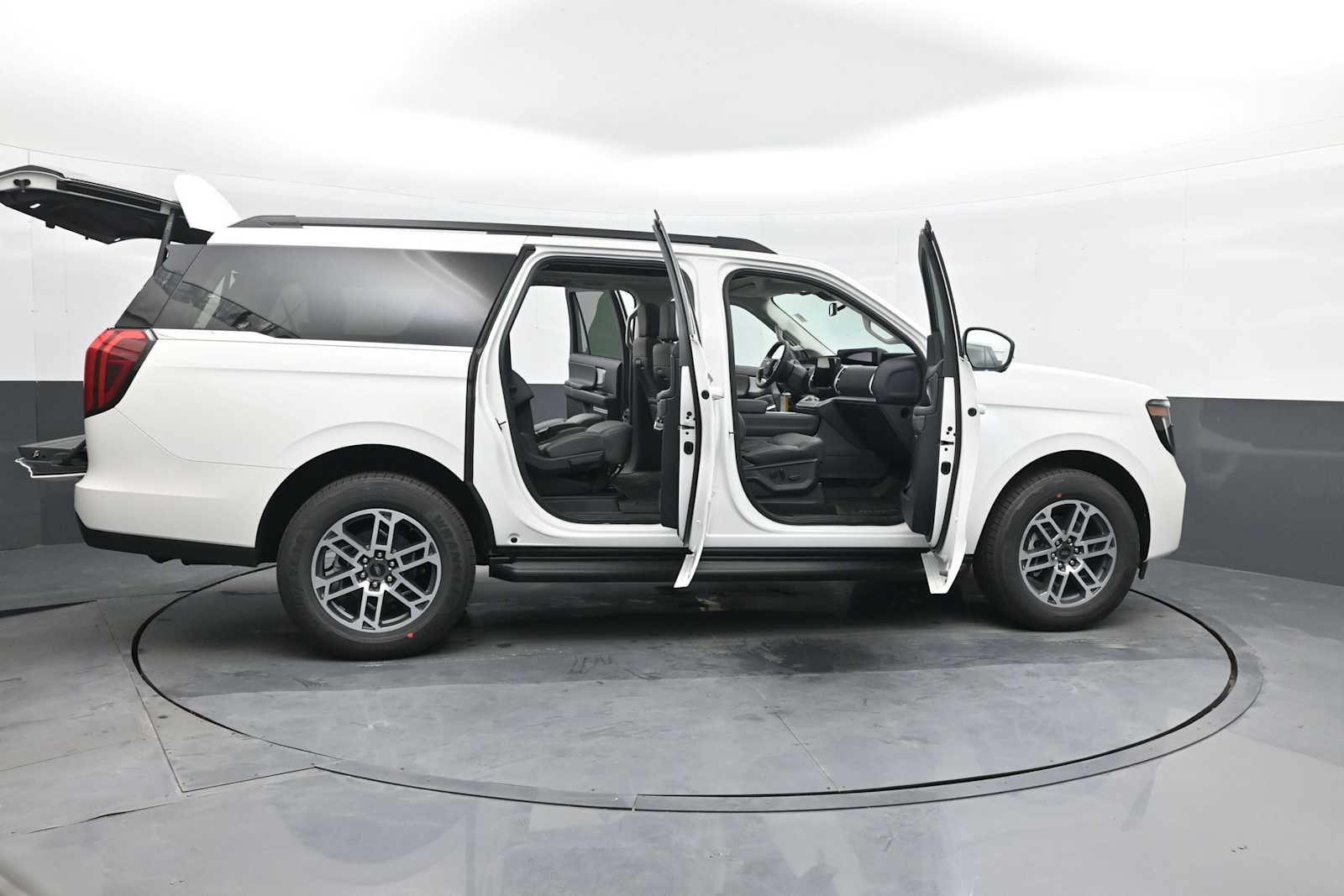 2026 Ford Expedition Max Active