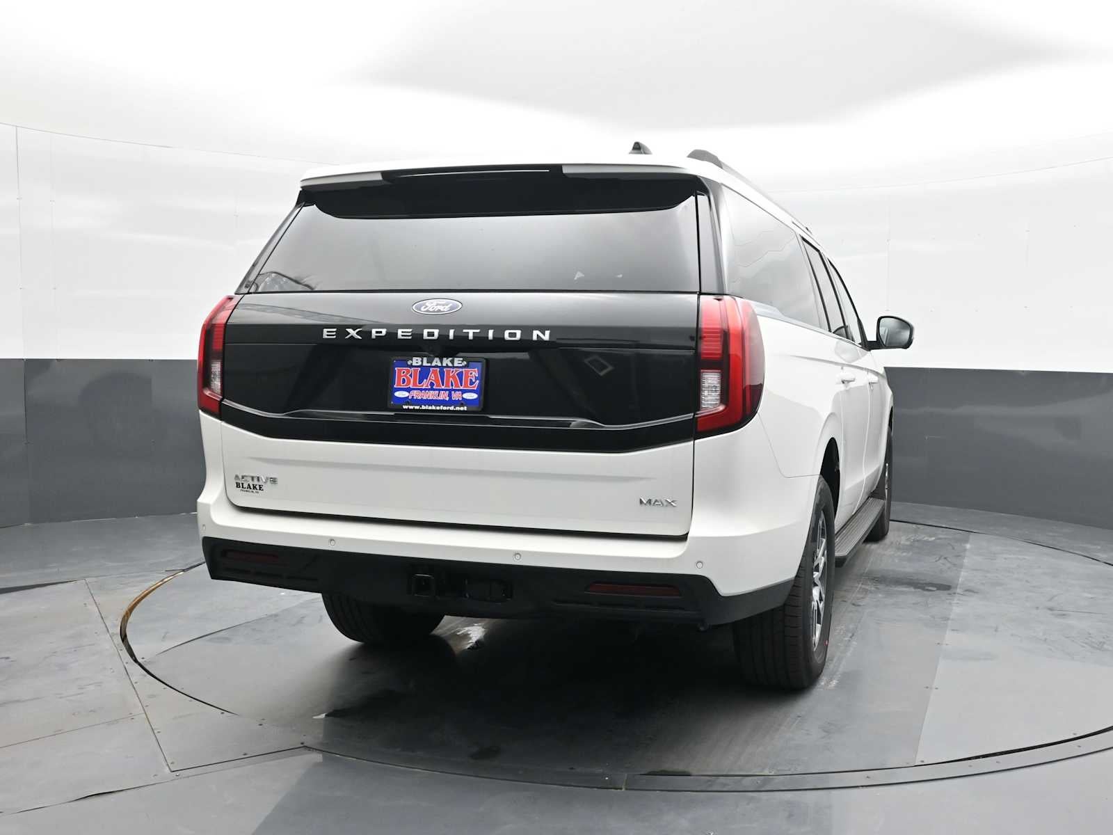 2026 Ford Expedition Max Active