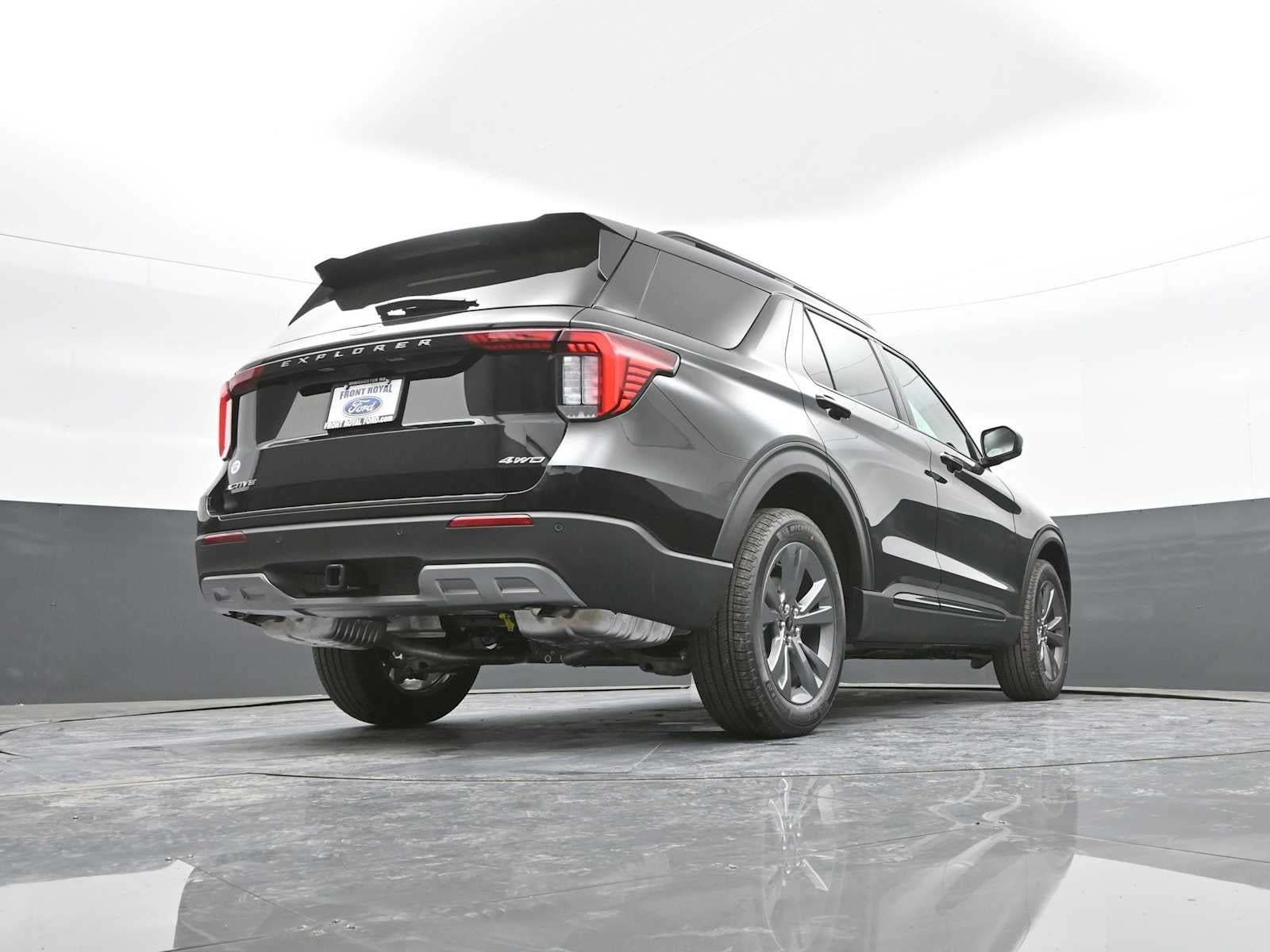 2026 Ford Explorer Active w/200A Pkg