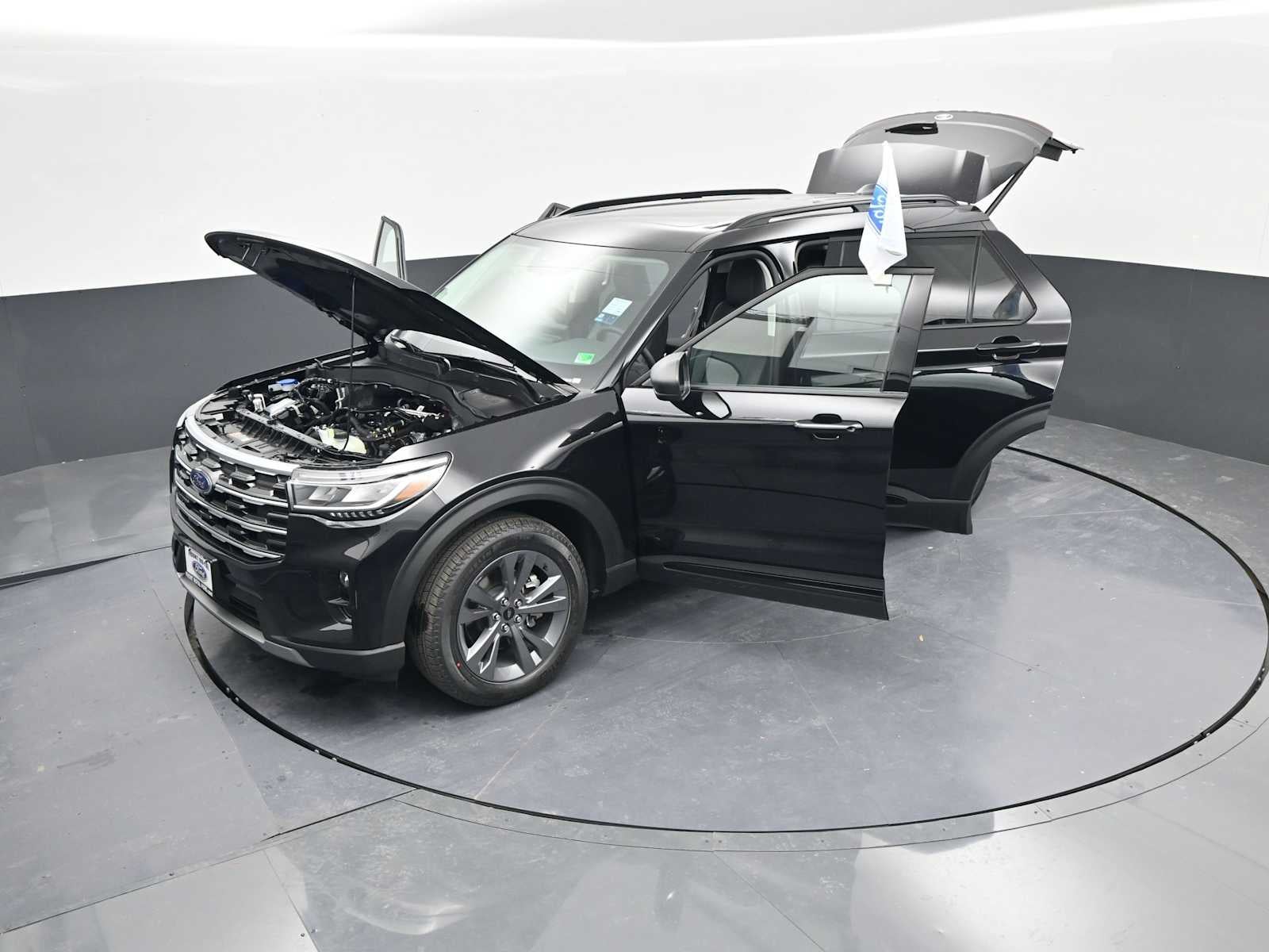 2026 Ford Explorer Active w/200A Pkg