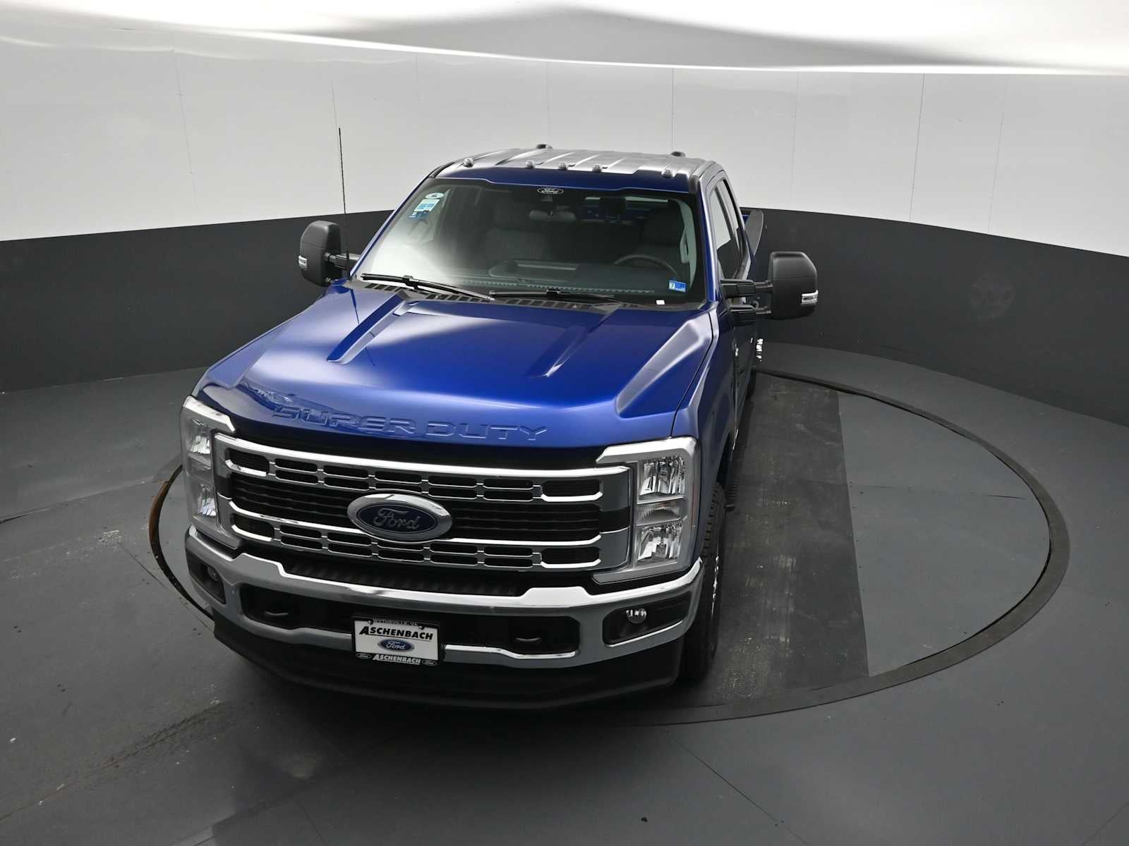 2026 Ford Super Duty F-350 SRW XLT