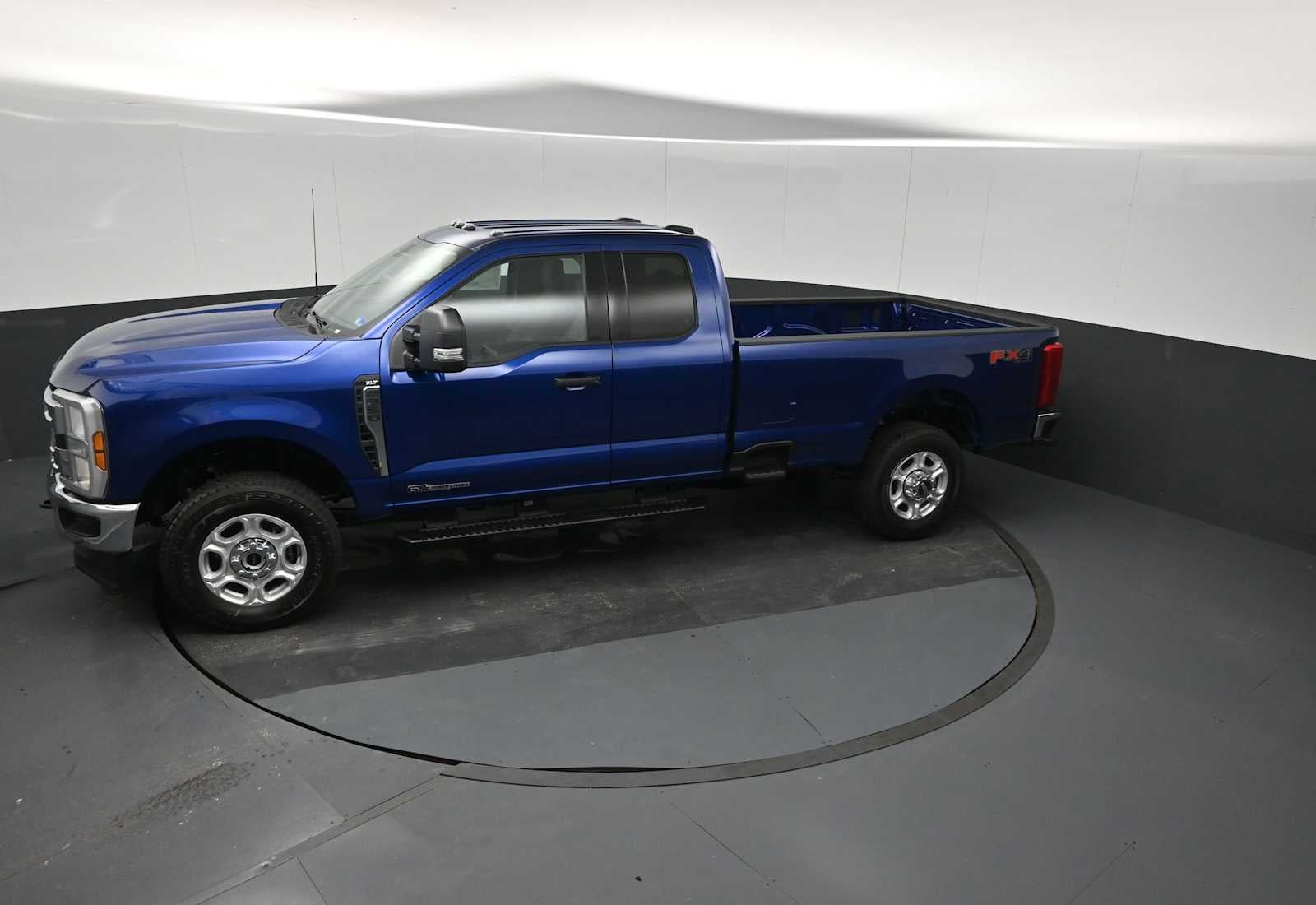 2026 Ford Super Duty F-350 SRW XLT