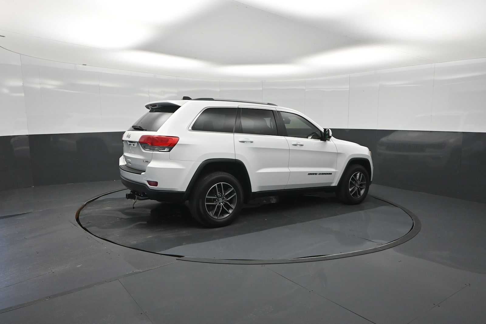 2018 Jeep Grand Cherokee Laredo E