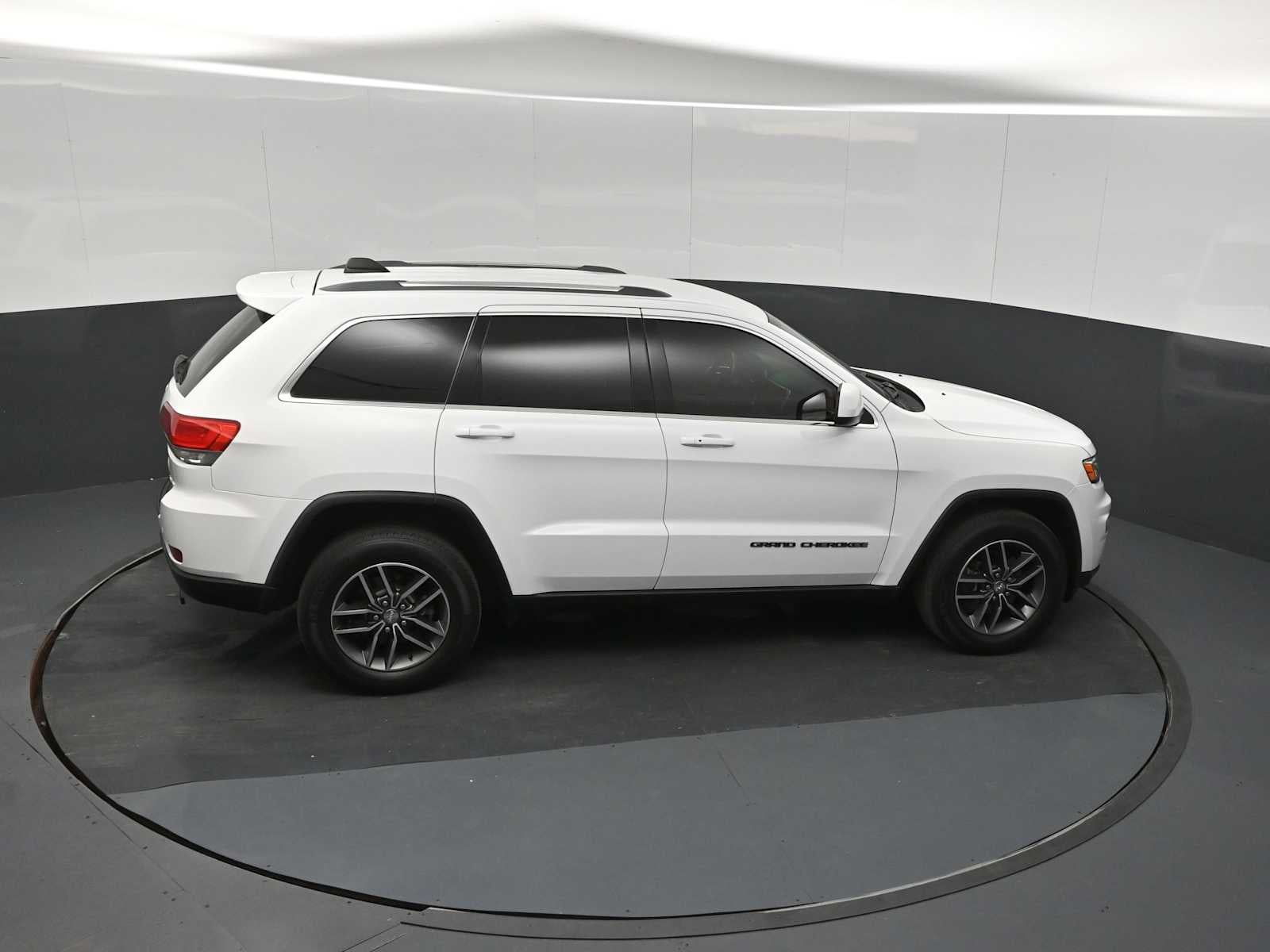 2018 Jeep Grand Cherokee Laredo E