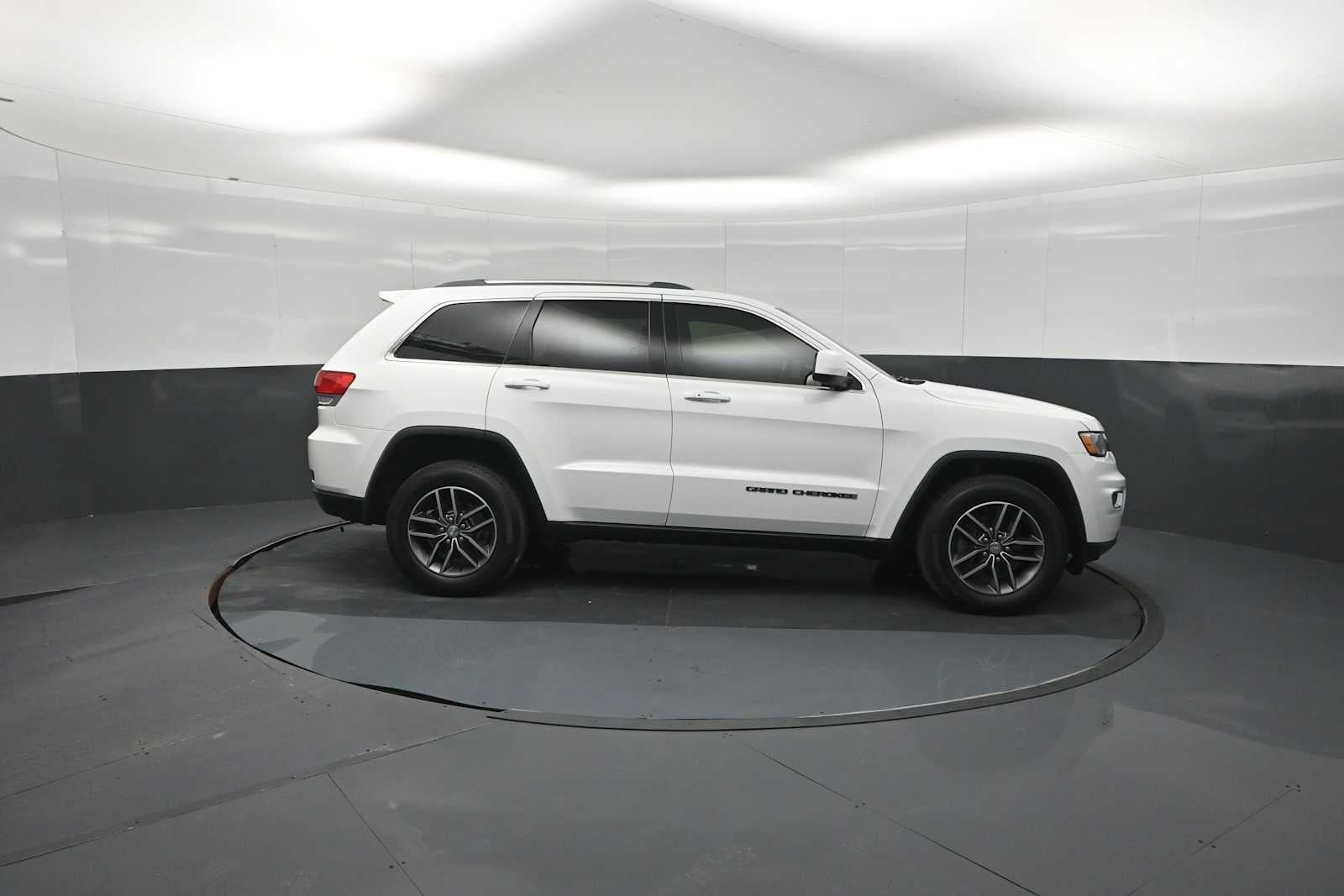 2018 Jeep Grand Cherokee Laredo E