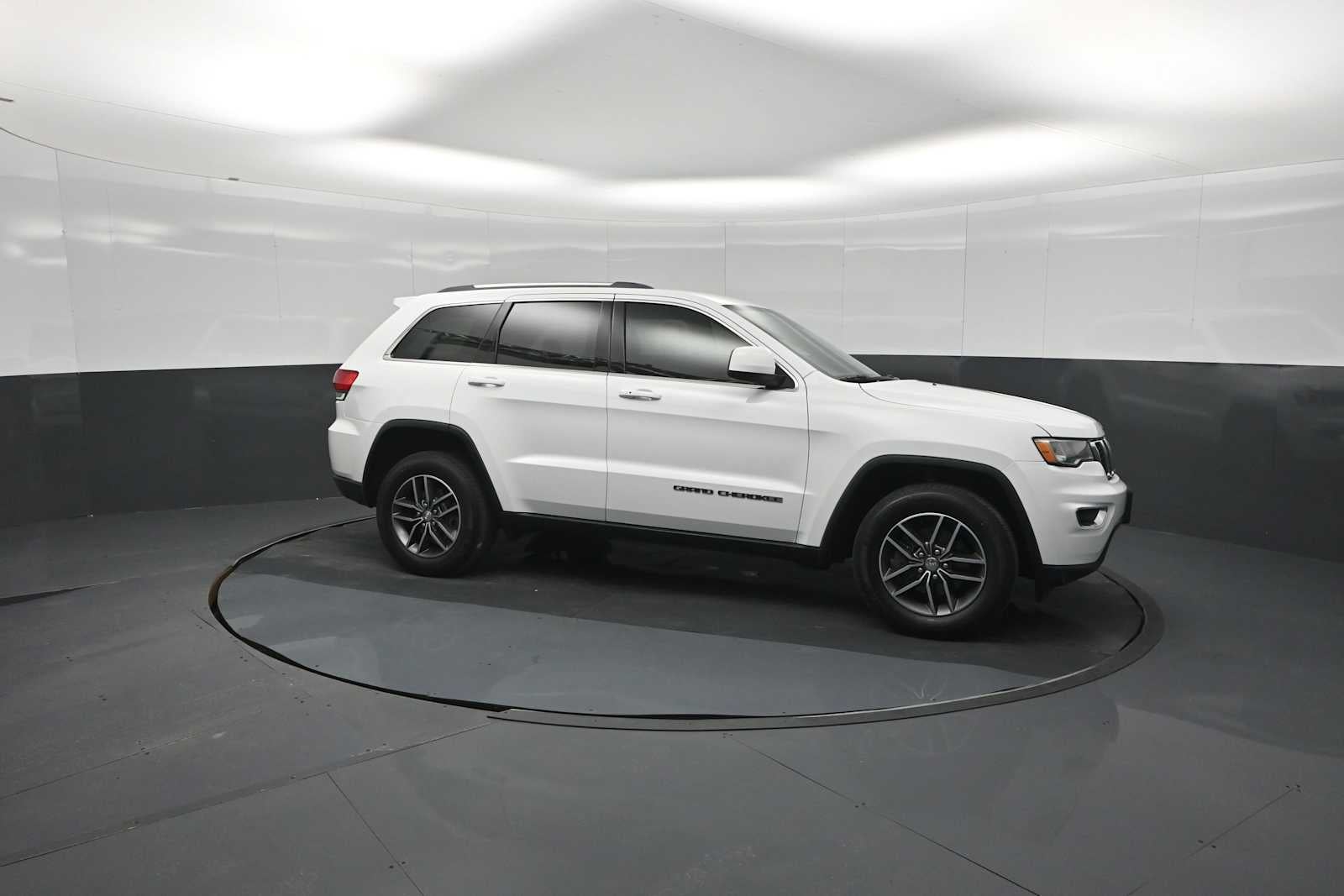 2018 Jeep Grand Cherokee Laredo E
