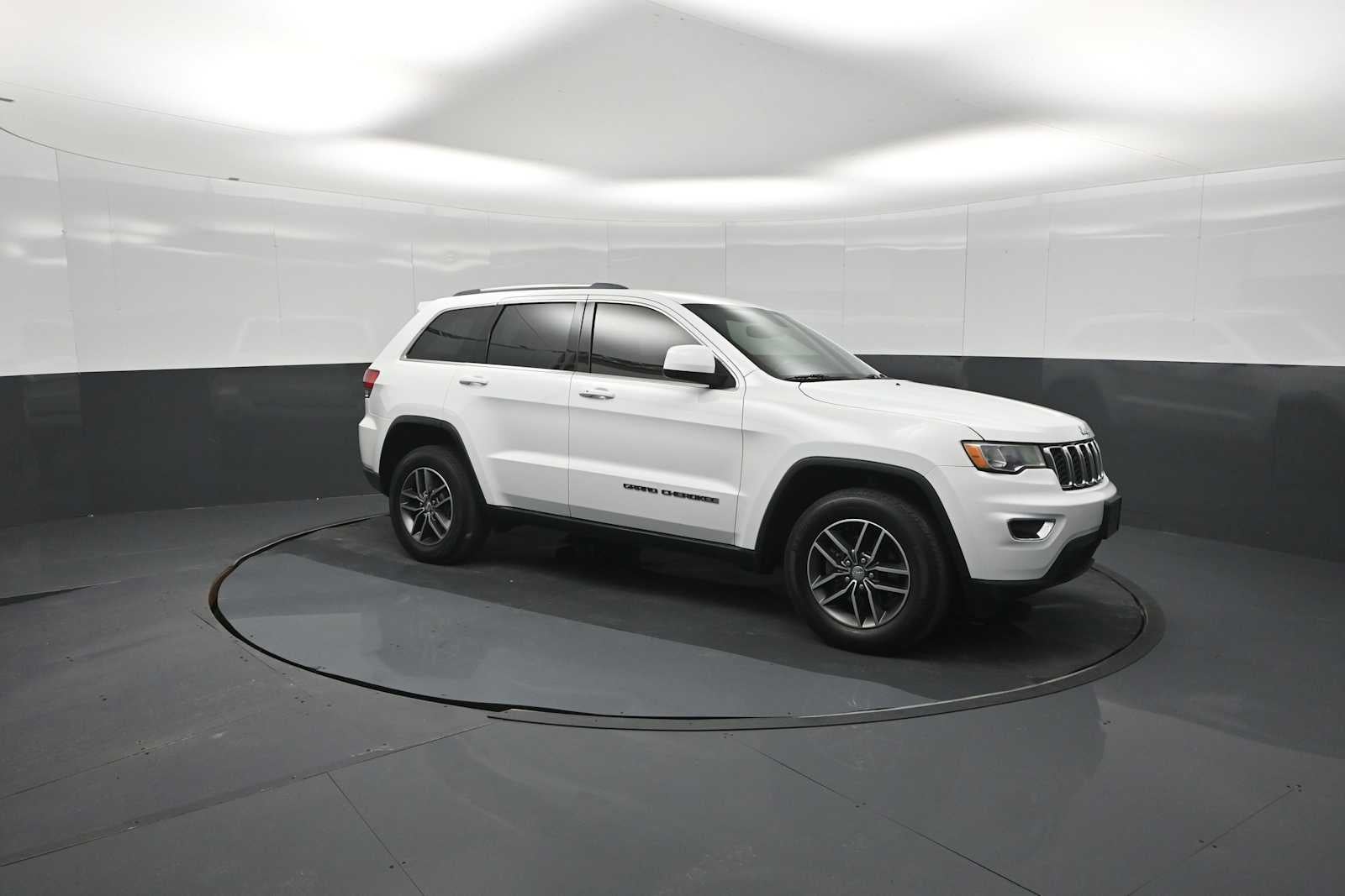 2018 Jeep Grand Cherokee Laredo E
