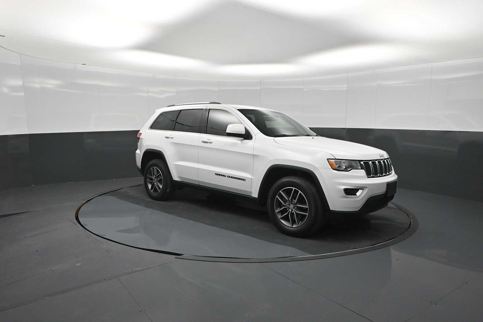 2018 Jeep Grand Cherokee Laredo E
