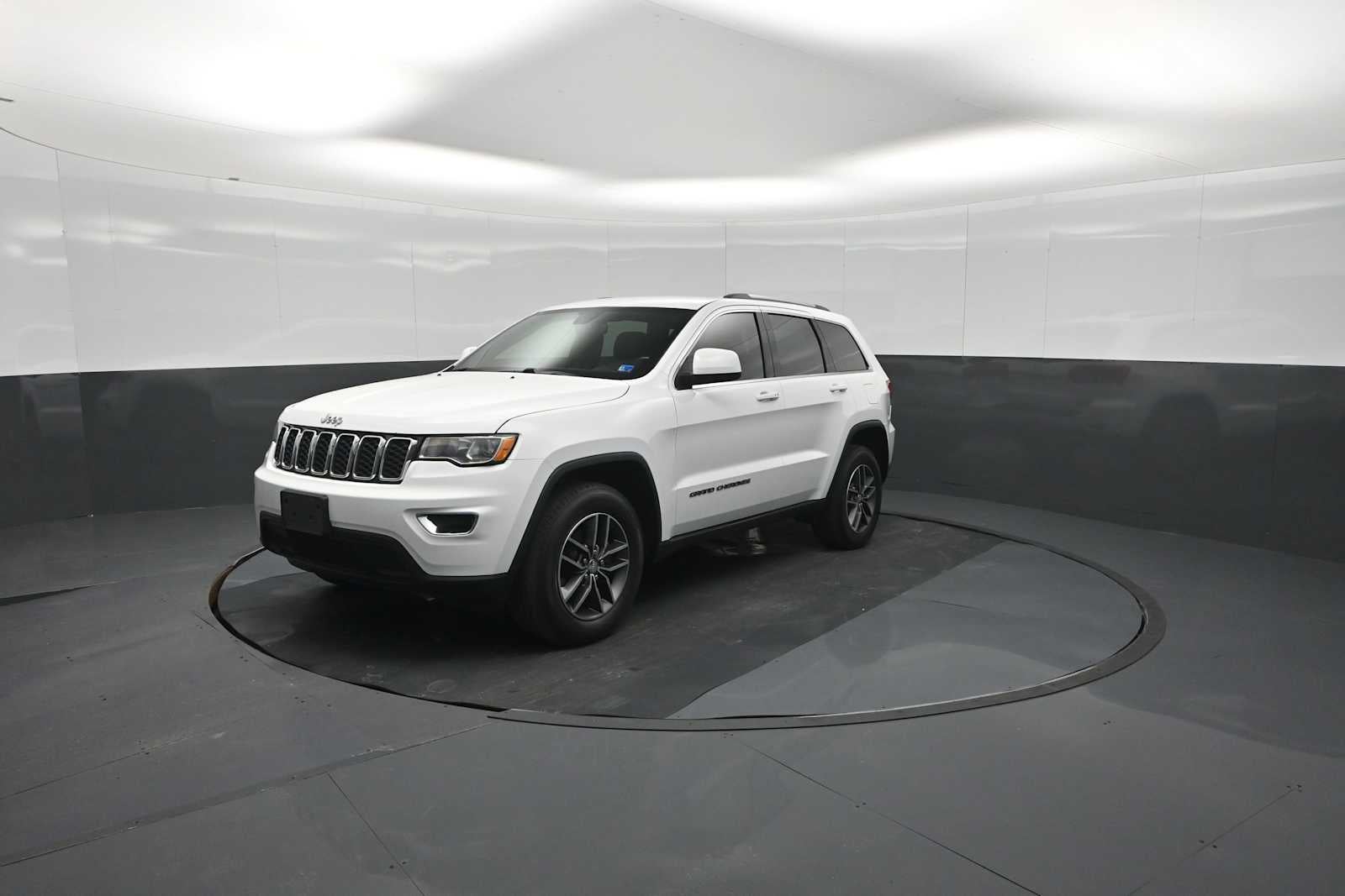 2018 Jeep Grand Cherokee Laredo E