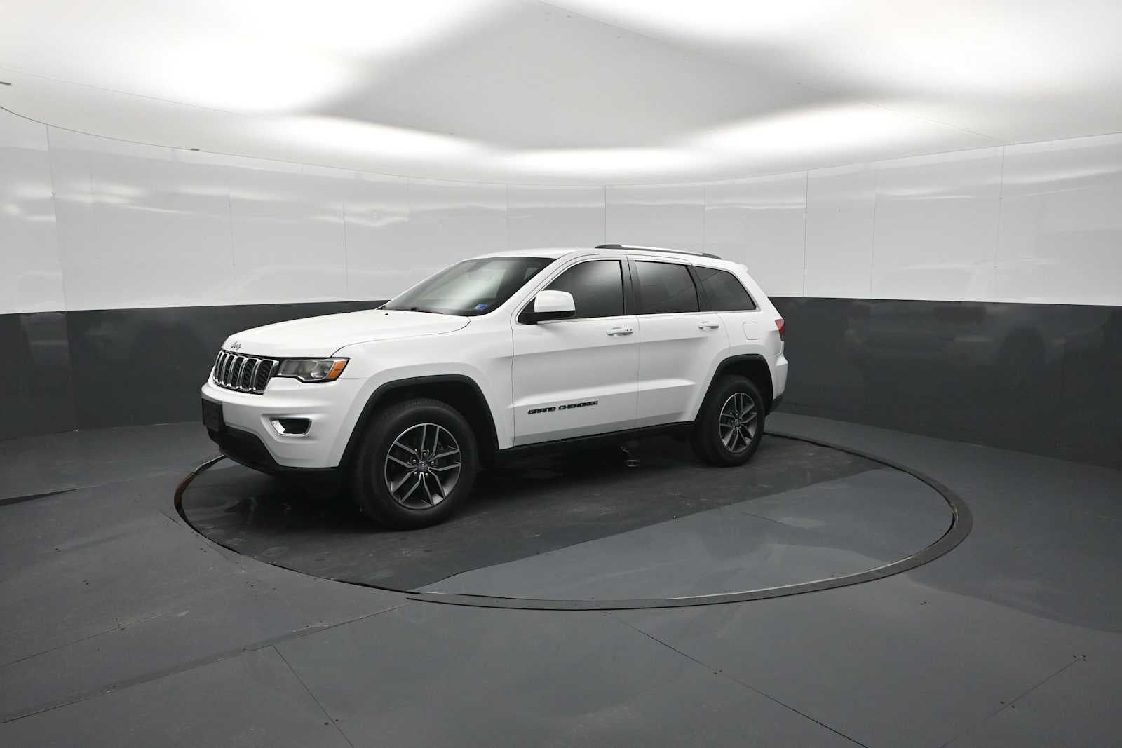 2018 Jeep Grand Cherokee Laredo E