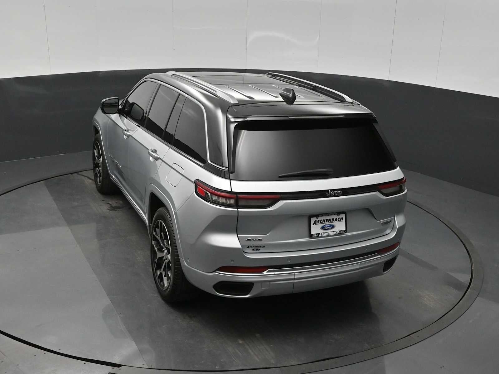 2022 Jeep Grand Cherokee Summit Reserve