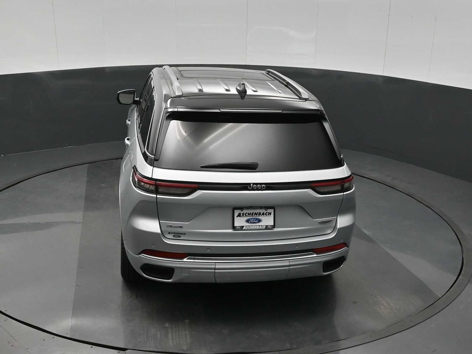 2022 Jeep Grand Cherokee Summit Reserve