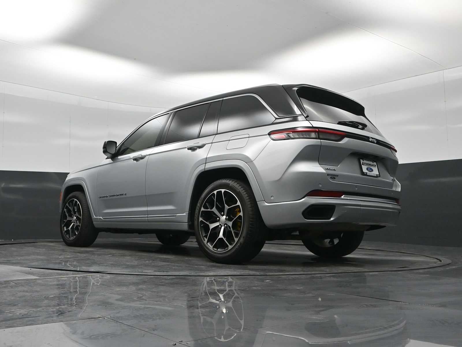 2022 Jeep Grand Cherokee Summit Reserve