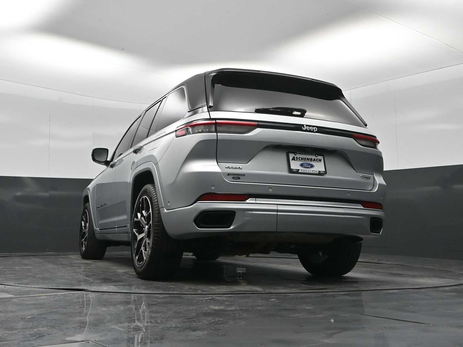 2022 Jeep Grand Cherokee Summit Reserve