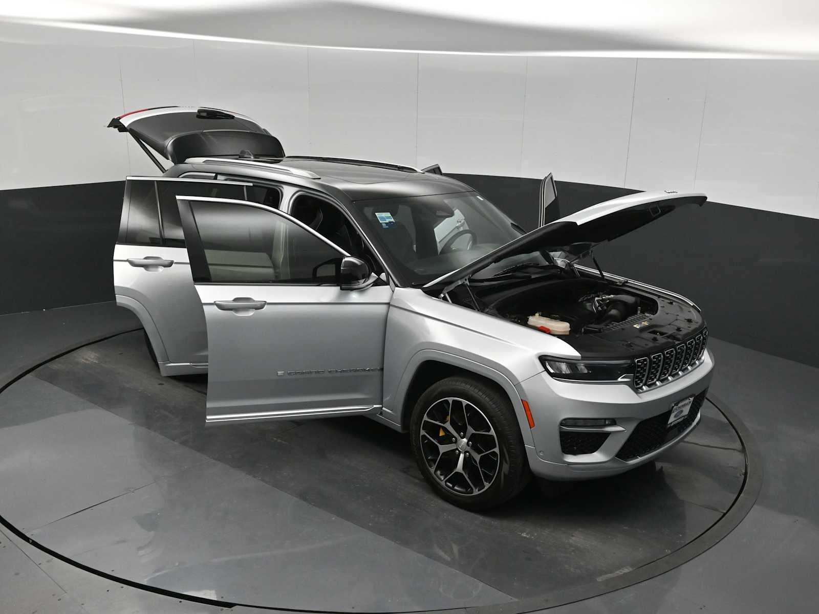 2022 Jeep Grand Cherokee Summit Reserve