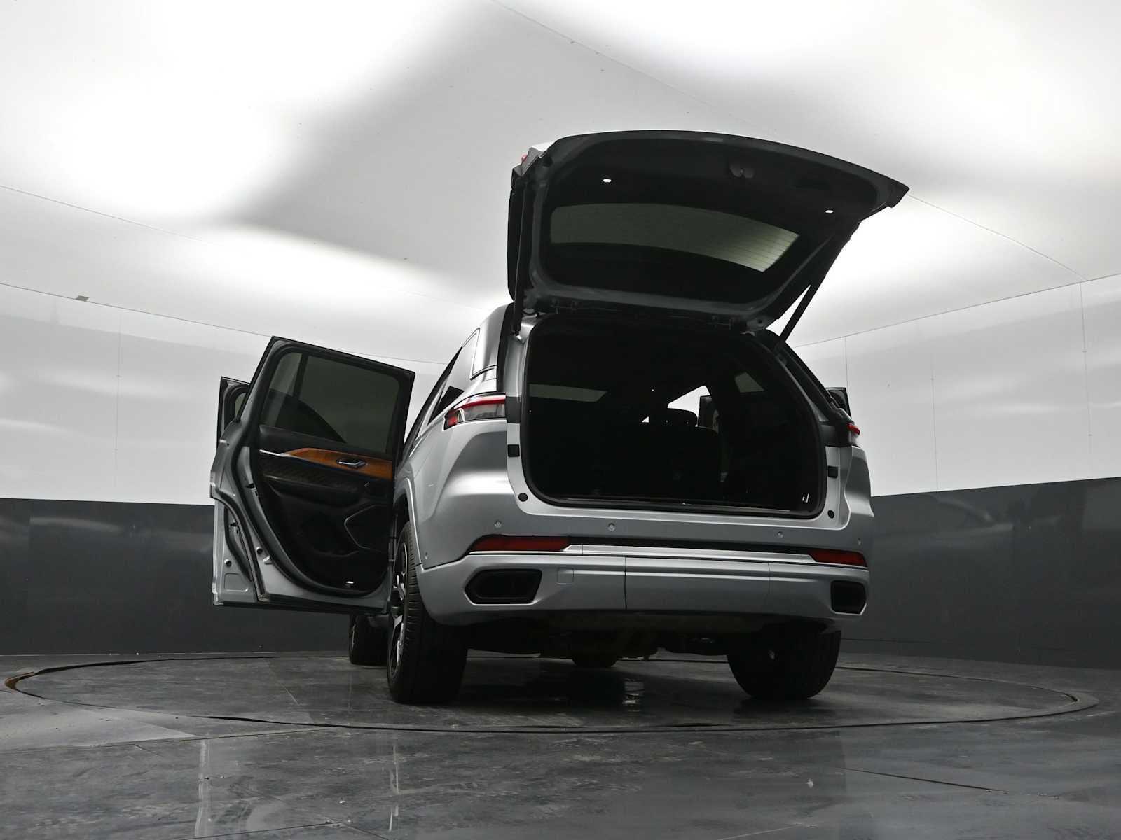 2022 Jeep Grand Cherokee Summit Reserve