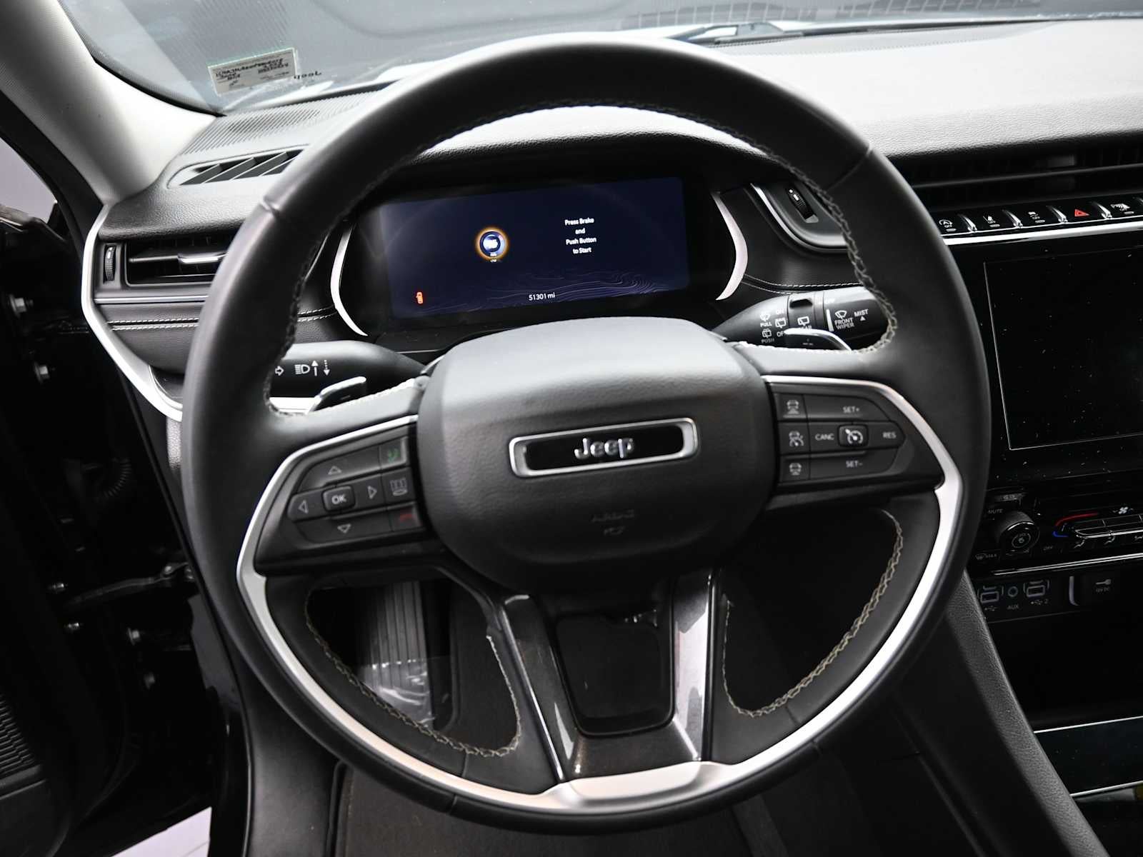 2023 Jeep Grand Cherokee L Laredo