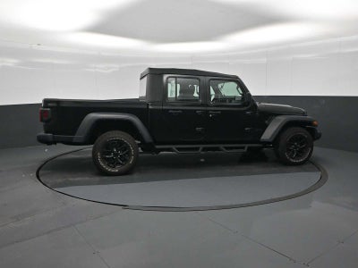 2022 Jeep Gladiator Sport