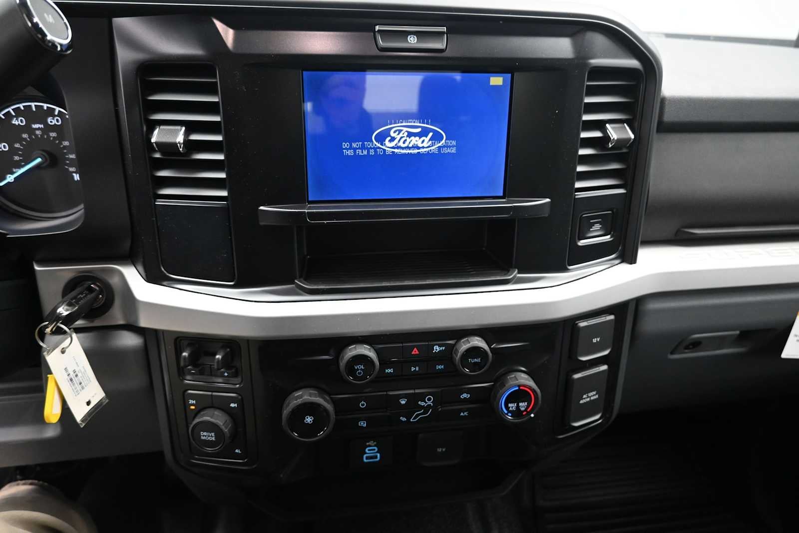 2026 Ford Super Duty F-350 DRW XL