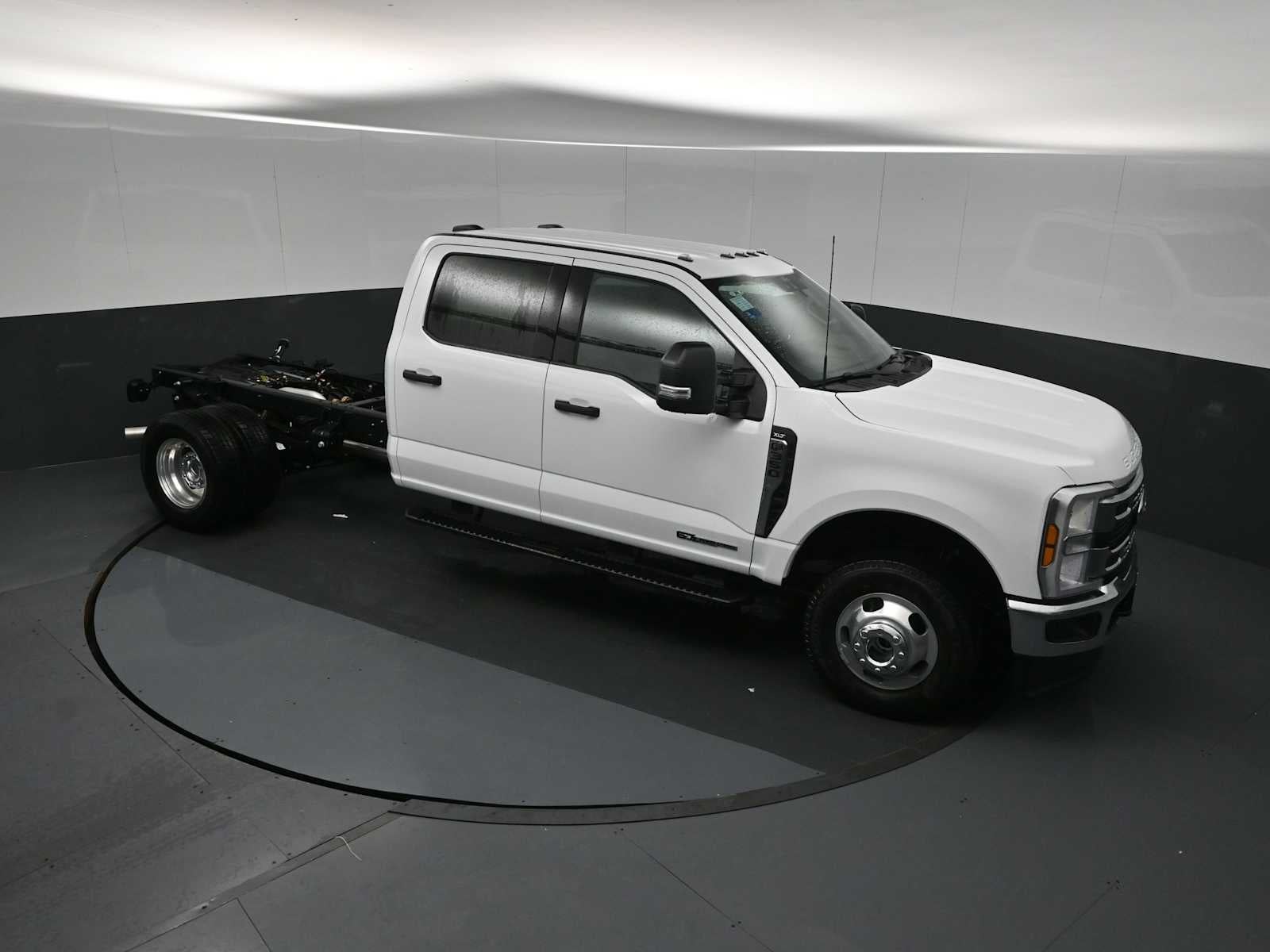2026 Ford Super Duty F-350 DRW XL