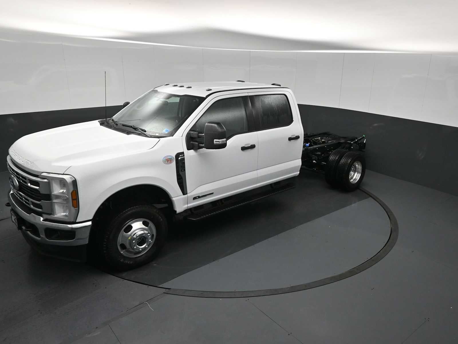 2026 Ford Super Duty F-350 DRW XL