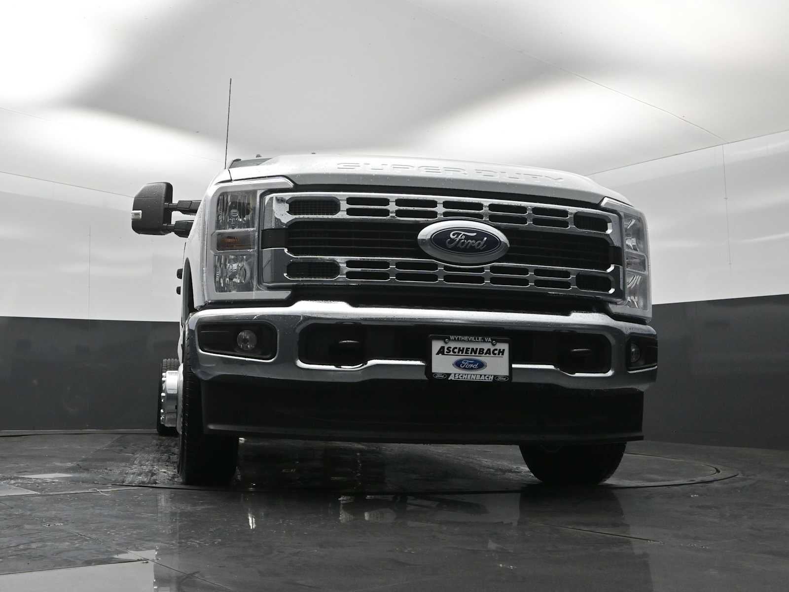 2026 Ford Super Duty F-350 DRW XL