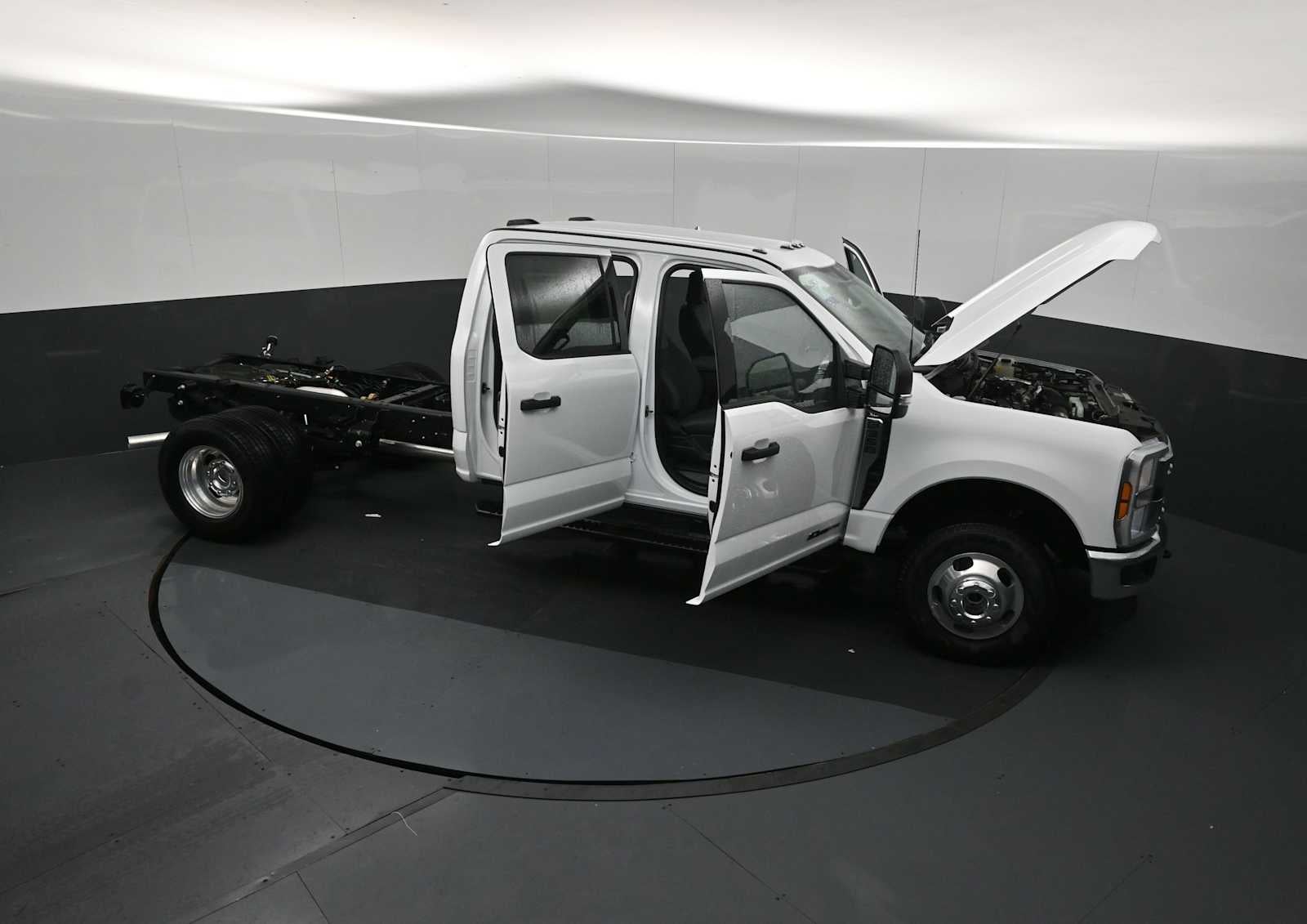 2026 Ford Super Duty F-350 DRW XL