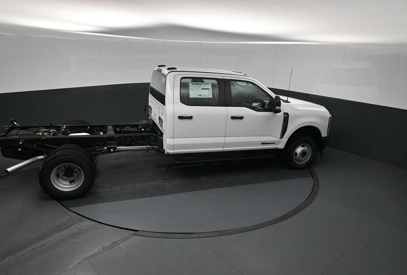 2026 Ford Super Duty F-350 DRW XL