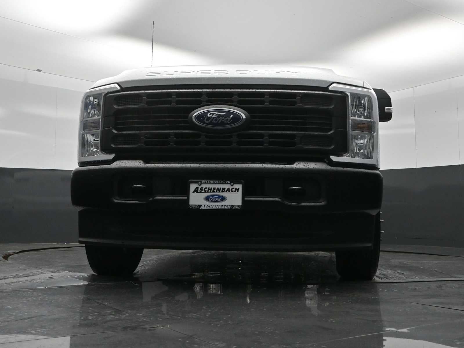 2026 Ford Super Duty F-350 DRW XL