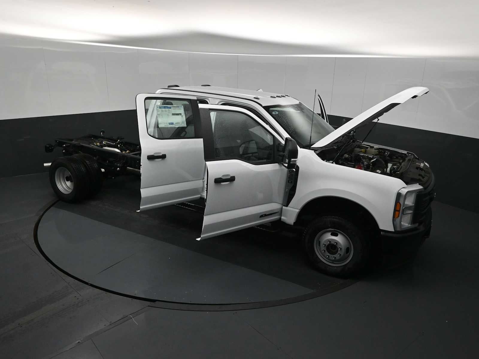 2026 Ford Super Duty F-350 DRW XL