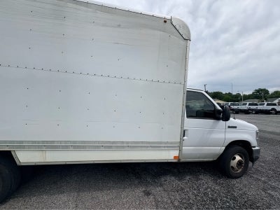 2021 Ford E-Series Cutaway E-350 SRW 138" WB