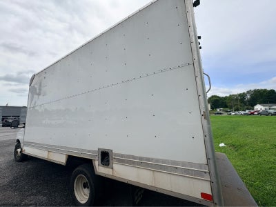2021 Ford E-Series Cutaway E-350 SRW 138" WB