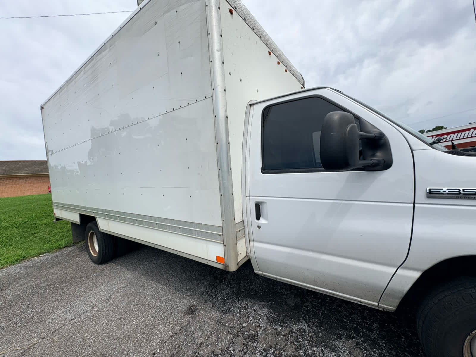 2021 Ford E-Series Cutaway E-350 SRW 138" WB