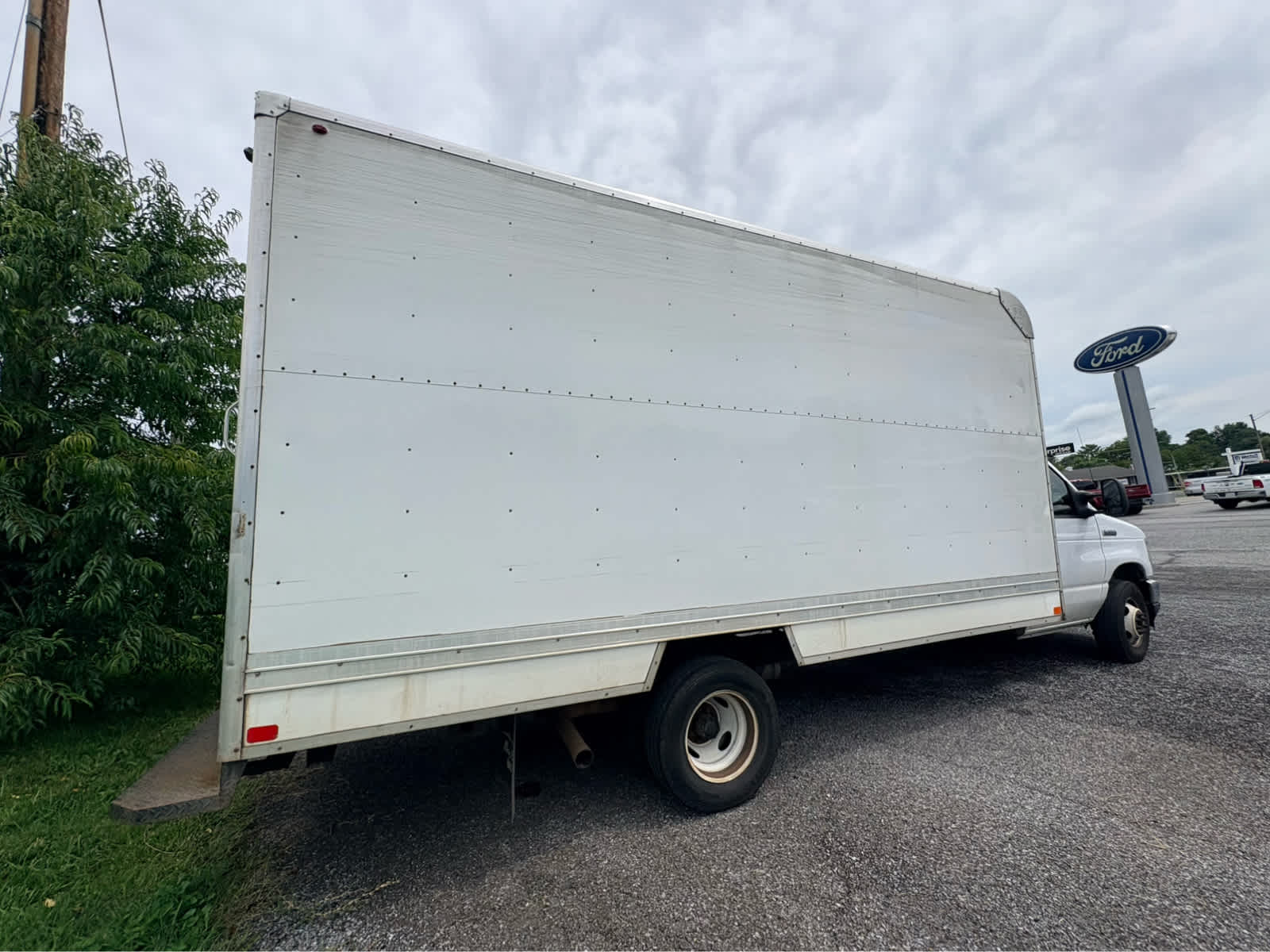 2021 Ford E-Series Cutaway E-350 SRW 138" WB