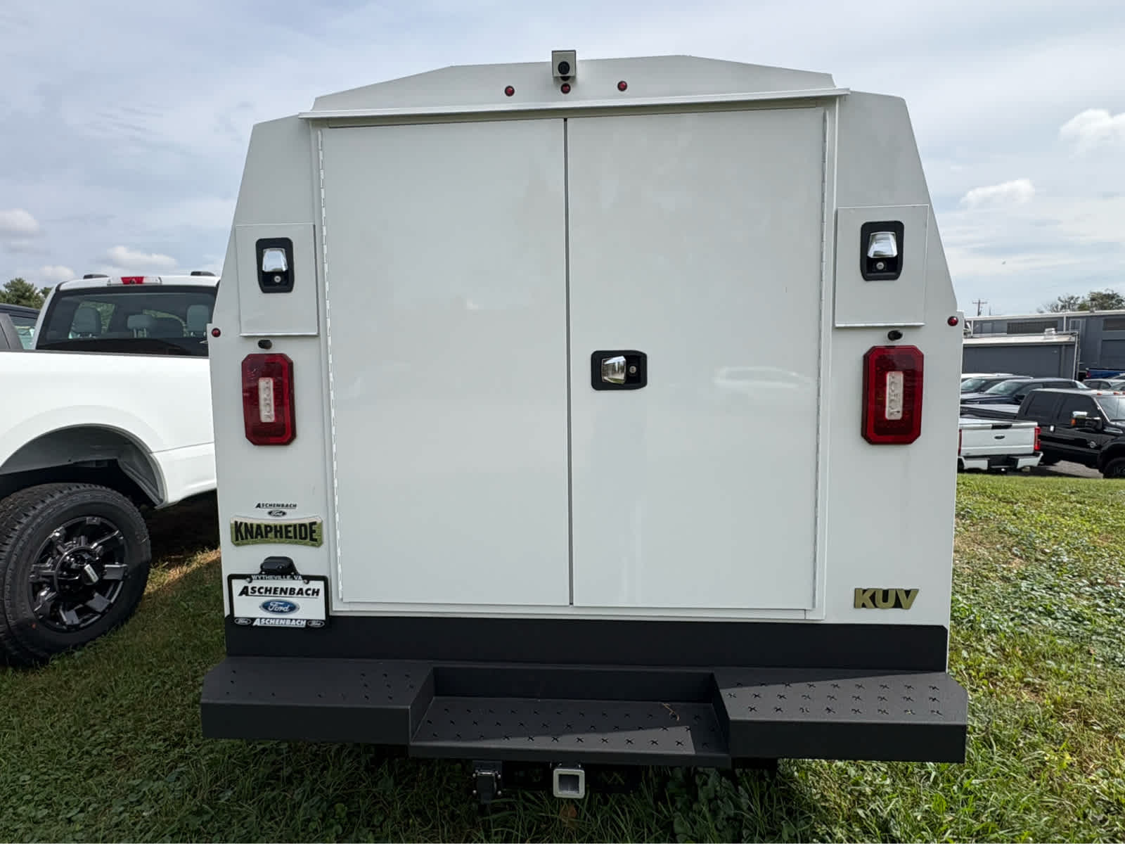 2026 Ford E-Series Cutaway E-350 SRW